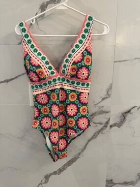 Boden Porto VNeck Flower Tile One Piece